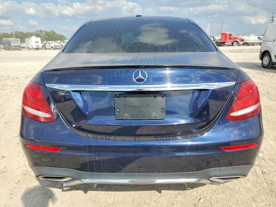 2017 Mercedes-benz E-class VIN WDDZF4KB8HA225712 COPART salvage auction — MINOR DENT/SCRATCHES, Tx - Certificate Of Title (P), sold $7,600 on 2026-07-24 (photo 6)