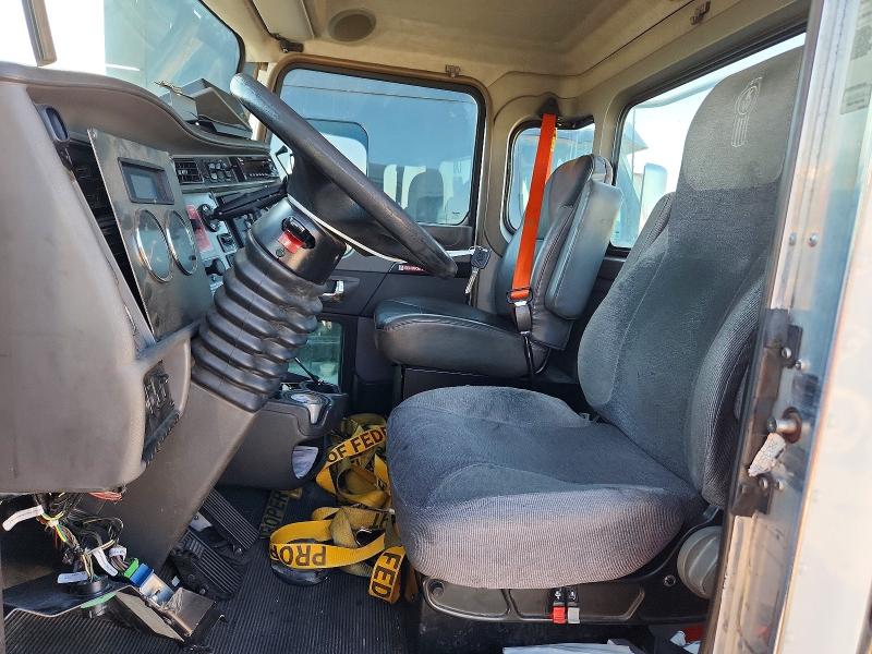 2015 Kenworth All other VIN 2XKHAJ7X0FM462566 COPART salvage auction — NORMAL WEAR, ME - CERTIFICATE OF TITLE, sold $6,300 on 2026-07-09 (photo 5)