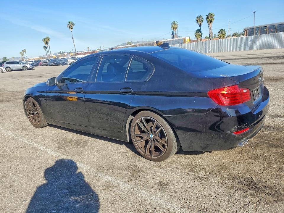 2014 BMW 5 series VIN WBAXA5C54ED689389 COPART salvage auction — MINOR DENT/SCRATCHES, Ca - Dis/Dlr/Exp Only Clean Title (P), sold $5,600 on 2026-07-08 (photo 2)
