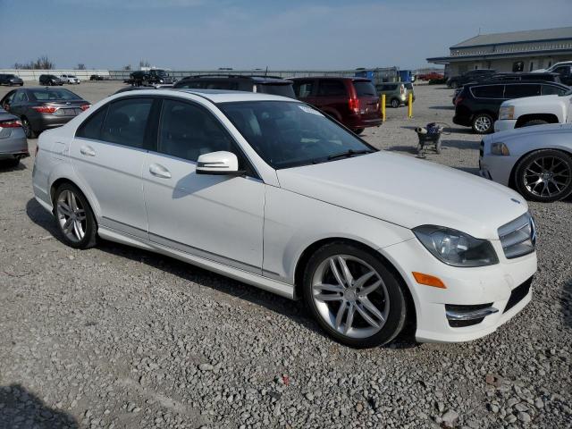 2013 Mercedes-Benz C-Class VIN WDDGF8AB8DR264537 COPART salvage auction — HAIL, KY -, sold $3,450 on 2025-06-12 (photo 4)