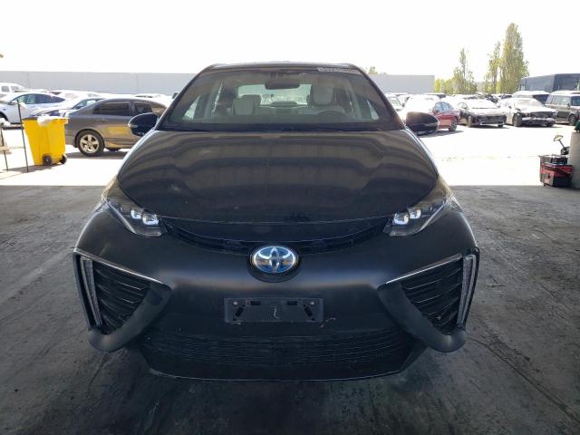 2017 TOYOTA MIRAI VIN JTDBVRBD1HA003218 COPART salvage auction — SIDE, CA - DIS/DLR/EXP ONLY CLEAN TITLE, sold $900 on 2025-05-01 (photo 5)
