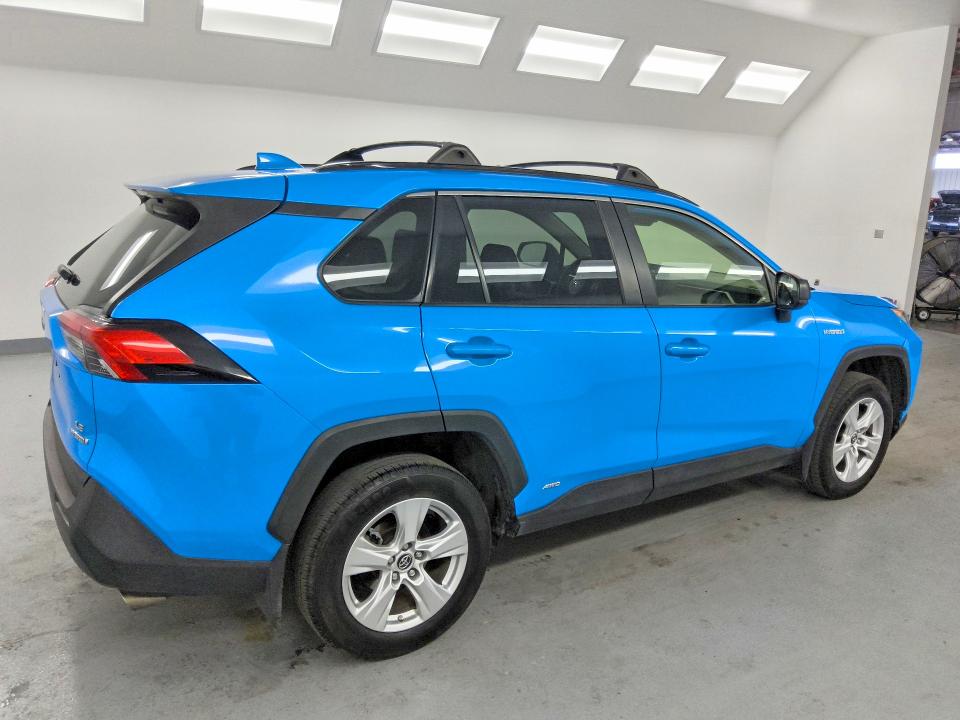 2019 Toyota Rav4 VIN JTMLWRFV1KD033992 COPART salvage auction — NORMAL WEAR, CA - CERTIFICATE OF TITLE, sold $15,900 on 2026-07-23 (photo 3)