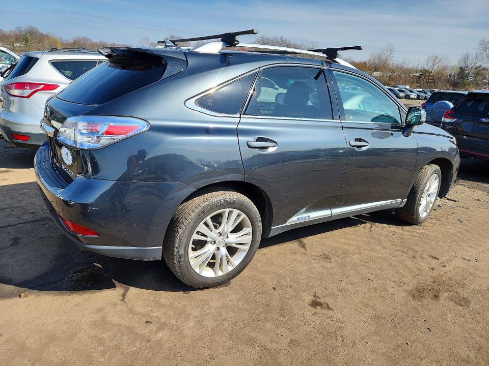 2011 Lexus Rx450 VIN JTJBC1BA0B2043740 COPART salvage auction — MINOR DENT/SCRATCHES, Ct - Certificate Of Title (P), sold $4,450 on 2026-07-27 (photo 3)