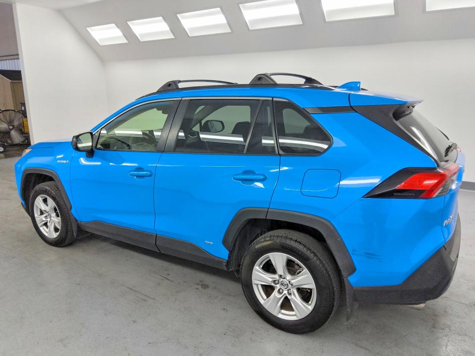 2019 Toyota Rav4 VIN JTMLWRFV1KD033992 COPART salvage auction — NORMAL WEAR, CA - CERTIFICATE OF TITLE, sold $15,900 on 2026-07-23 (photo 2)