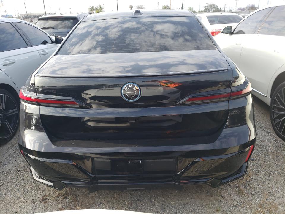 2025 BMW I7 VIN WBY43EJ08SCU94256 COPART salvage auction — Rear End, NV - DIS/DLR/EXP ONLY SALVAGE TITLE, sold $28,000 on 2026-05-11 (photo 6)