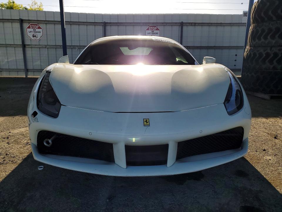 2018 Ferrari 488 VIN ZFF79ALA8J0230984 COPART salvage auction — Water/Flood, Ca - Dis/Dlr/Exp Clean W/Salv Hist, sold $93,500 on 2026-05-18 (photo 5)