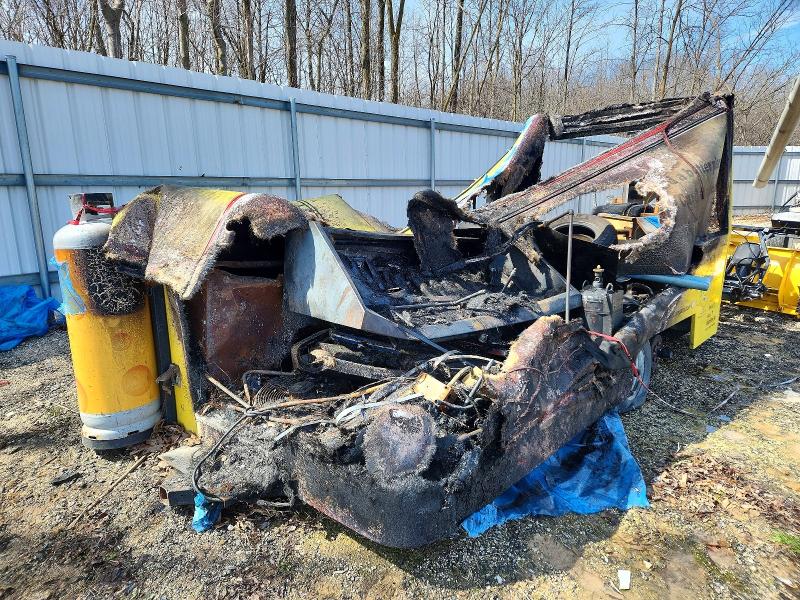 2001 Others Trailer VIN 1G9PT14251A125889 COPART salvage auction — MINOR DENT/SCRATCHES, WI - JUNKED VEHICLE BILL OF SALE, sold $70 on 2026-07-29 (photo 2)
