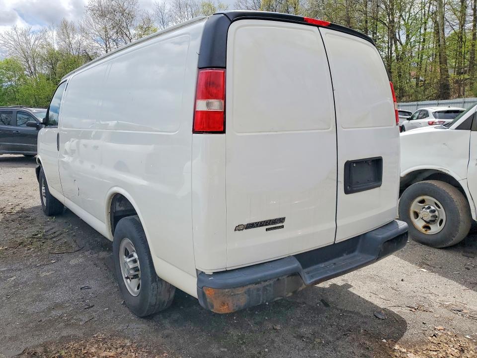 2016 Chev Express VIN 1GCWGAFF5G1215627 COPART salvage auction — MECHANICAL, Ny - Certificate Of Title, sold $4,591 on 2026-07-20 (photo 2)
