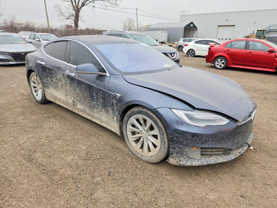 2017 Tesla Model s VIN 5YJSA1E29HF209997 COPART salvage auction — FRONT END, Qc - Gravement Accidente, sold $5,400 on 2026-07-14 (photo 4)