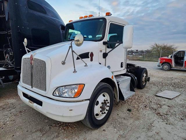 2015 Kenworth All other VIN 2XKHAJ7X0FM462566 COPART salvage auction — NORMAL WEAR, ME - CERTIFICATE OF TITLE, sold $6,300 on 2026-07-09 (photo 2)