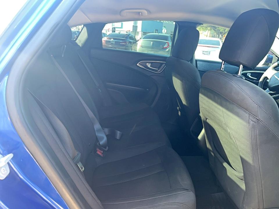 2016 Chrysler 200 VIN 1C3CCCABXGN172625 COPART salvage auction — NORMAL WEAR, Tx - Certificate Of Title (P), sold $3,950 on 2026-07-09 (photo 6)