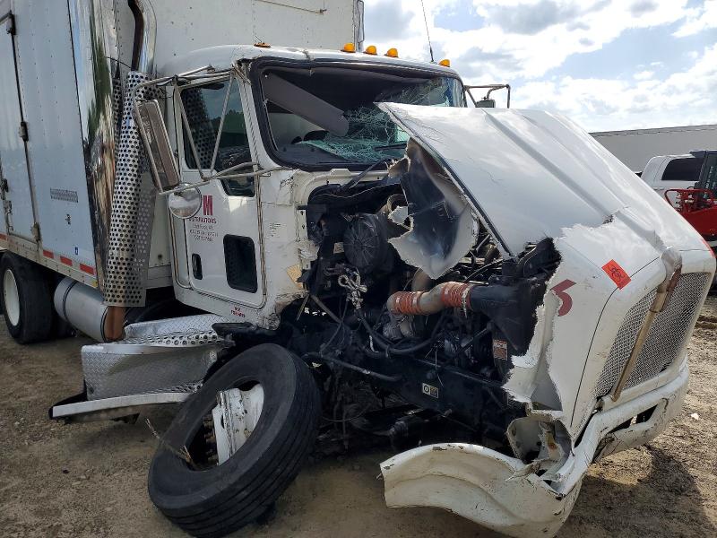 2017 Kenworth All other VIN 2NKHHM6XXHM156423 COPART salvage auction — FRONT END, AR - CERTIFICATE OF TITLE, sold $1,900 on 2026-07-08 (photo 9)