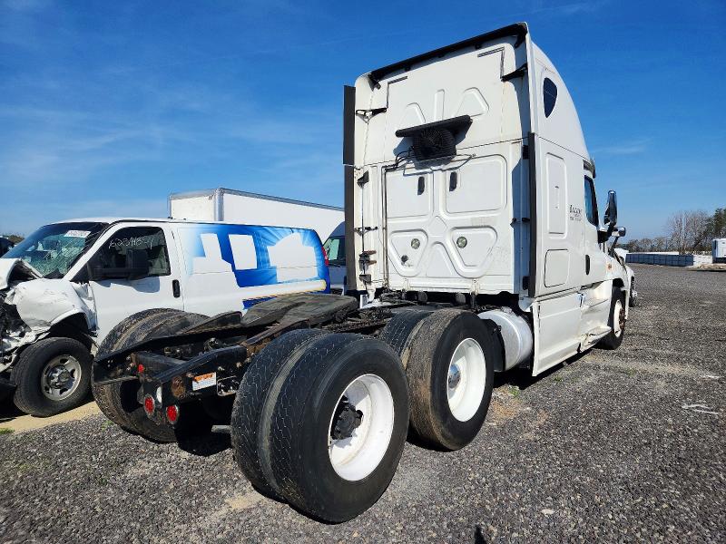 2018 Freigliner All other VIN 1FUJGLDV3JLHJ9889 COPART salvage auction — FRONT END, CT, sold $450 on 2026-07-06 (photo 4)
