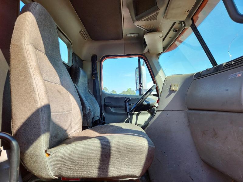 2007 Freightliner All other VIN 1FUJBBCK97LW34688 COPART salvage auction — MECHANICAL, CT, sold $5,600 on 2026-07-07 (photo 5)
