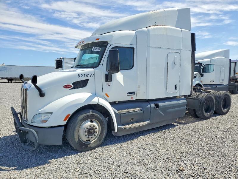 2018 Peterbilt All other VIN 1XPBDP9X0JD452495 COPART salvage auction — MINOR DENT/SCRATCHES, CT, sold $8,200 on 2026-07-06 (photo 2)