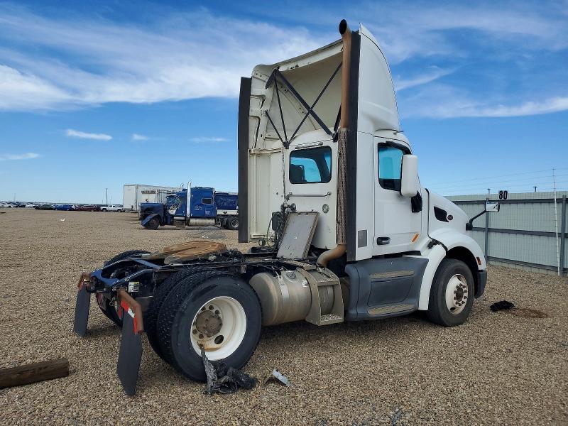 2018 Peterbilt All models VIN 1XPBA48XXJD478031 COPART salvage auction — NORMAL WEAR, IN - CERTIFICATE OF TITLE, sold $7,000 on 2026-07-28 (photo 4)