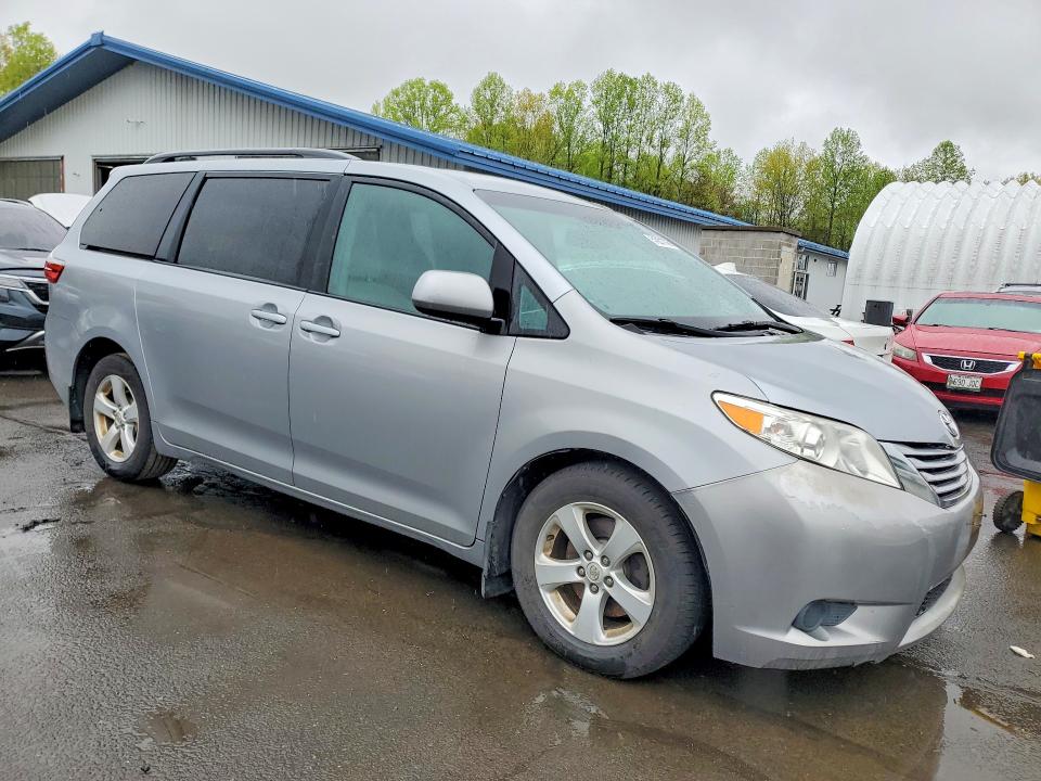 2017 Toyota Sienna VIN 5TDKZ3DC6HS782155 COPART salvage auction — REAR END, Ct - Certificate Of Title (P), sold $3,950 on 2026-07-23 (photo 4)