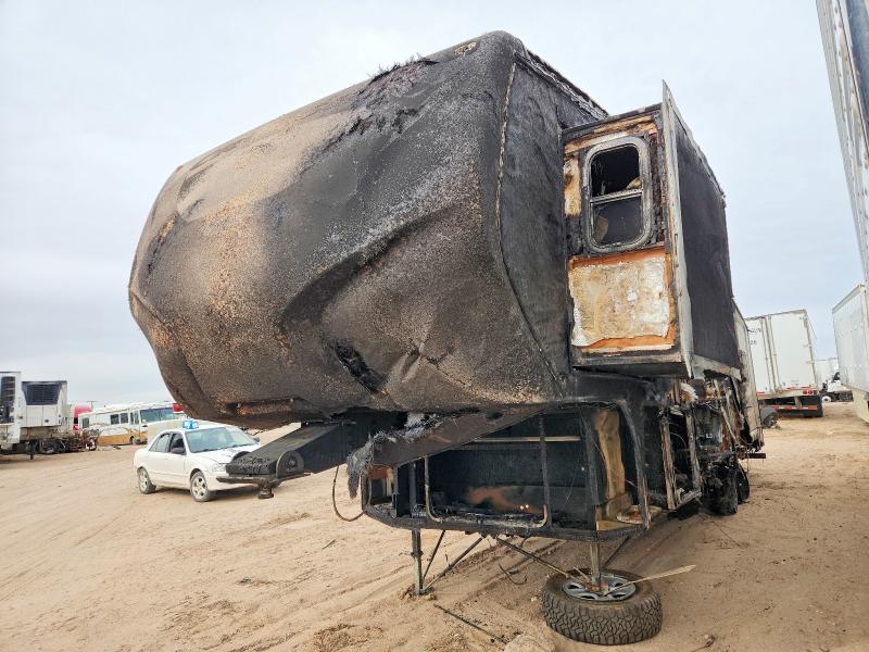 2013 Cross roads Unknown VIN 4V0FC342XDE011407 COPART salvage auction — BURN, NR, sold $50 on 2026-09-10 (photo 9)