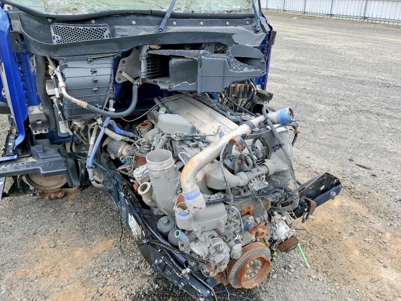 2019 Peterbilt 579 VIN 1XPBDP9X7KD601647 COPART salvage auction — ALL OVER, AR - CERTIFICATE OF TITLE, sold $400 on 2026-07-08 (photo 7)