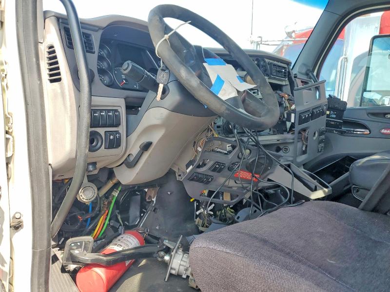 2015 Peterbilt All models VIN 1XPBA48X8FD299395 COPART salvage auction — STRIPPED, IN - CERTIFICATE OF TITLE, sold $5,000 on 2026-07-09 (photo 9)