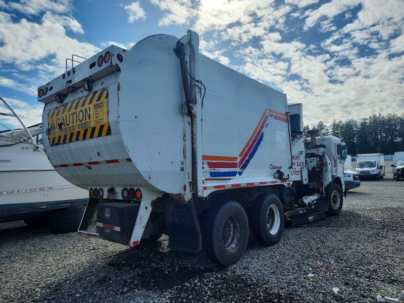 2009 Peterbilt All other VIN 3BPZL50X39F719301 COPART salvage auction — MINOR DENT/SCRATCHES, FL - CERTIFICATE OF DESTRUCTION, sold $1,000 on 2026-07-31 (photo 4)