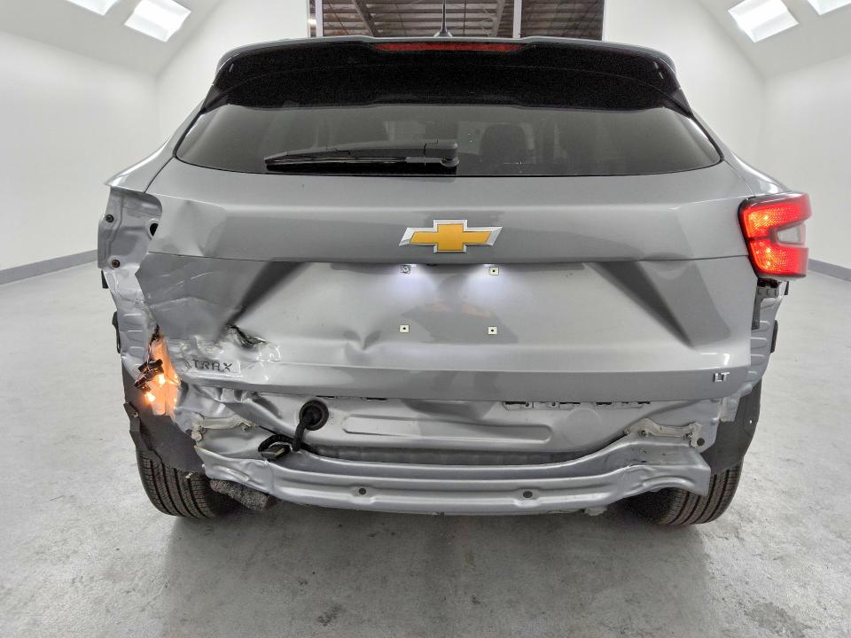 2025 Chevrolet Trax VIN KL77LHEPXSC170097 COPART salvage auction — REAR END, AZ - CERTIFICATE OF TITLE (P), sold $12,100 on 2026-08-26 (photo 6)