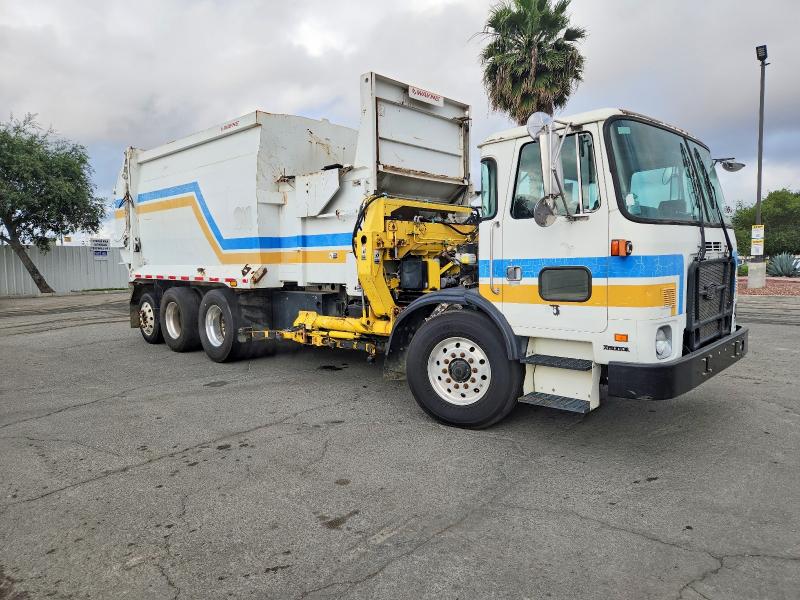 2013 Autocar All other VIN 5VCACRLE2DH215025 COPART salvage auction — NORMAL WEAR, CA - DIS/DLR/EXP ONLY CLEAN TITLE, sold $750 on 2026-07-17 (photo 1)