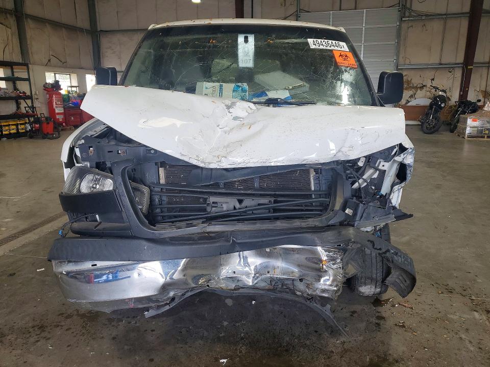 2016 Chev Savana VIN 1GTW7AFF9G1904652 COPART salvage auction — FRONT END, SC, sold $275 on 2026-08-12 (photo 5)