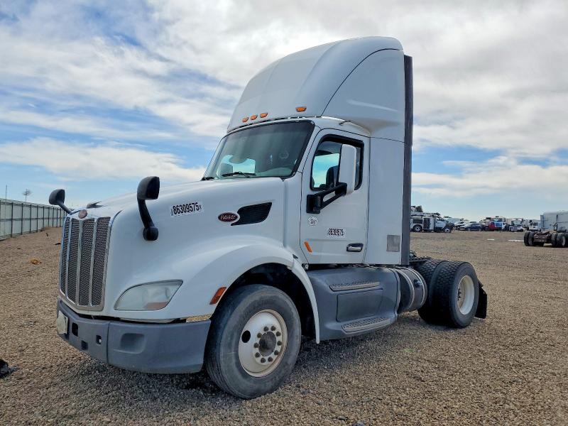 2018 Peterbilt All models VIN 1XPBA48XXJD478031 COPART salvage auction — NORMAL WEAR, IN - CERTIFICATE OF TITLE, sold $7,000 on 2026-07-28 (photo 2)