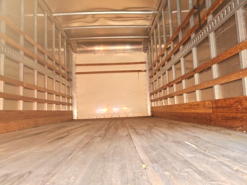 2020 Chev C/k4500 VIN JALCDW164L7010824 COPART salvage auction — MINOR DENT/SCRATCHES, CT, sold $10,600 on 2026-07-28 (photo 6)