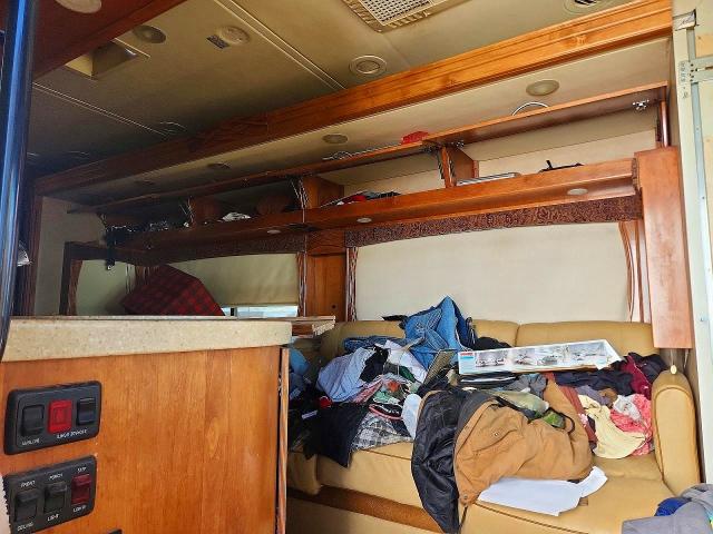 2012 Monon 45x96 Motorhome VIN 51Z6C4445C1056629 COPART salvage auction — MINOR DENT/SCRATCHES, CO - DIS/DLR/EXP ONLY CLEAN TITLE, sold $9,100 on 2026-07-06 (photo 5)