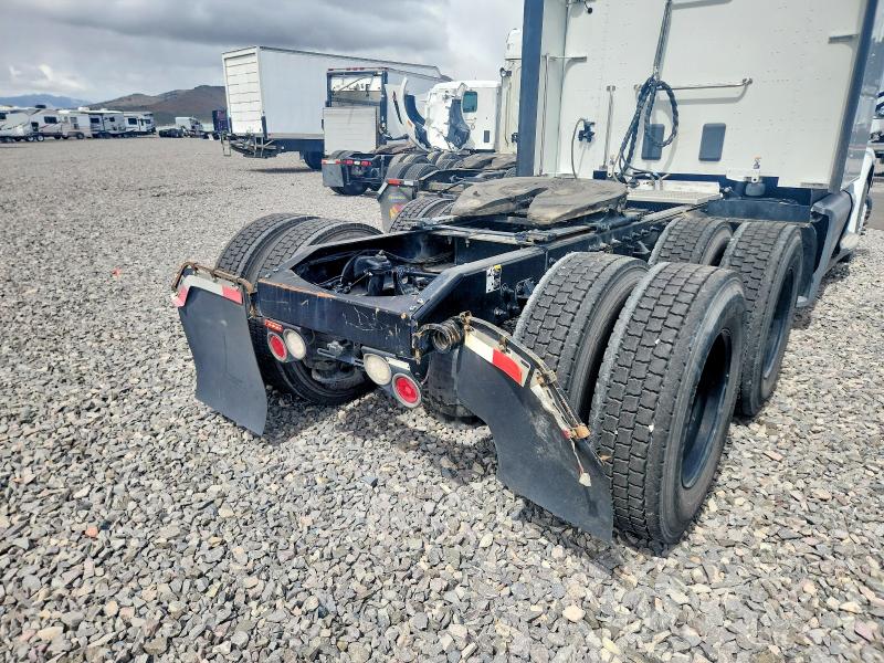 2019 Peterbilt All models VIN 1XPBDP9X9KD601245 COPART salvage auction — REAR END, NV - CERTIFICATE OF TITLE, sold $15,700 on 2026-07-27 (photo 9)