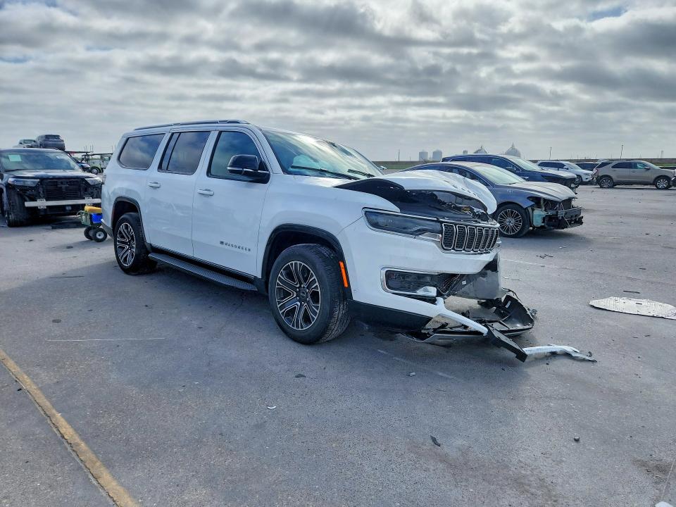 2025 Jeep Wagoneer VIN 1C4SJSBPXSS538417 COPART salvage auction — FRONT END, Fl - Certificate Of Destruction, sold $11,700 on 2026-07-22 (photo 4)