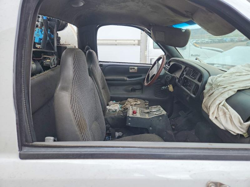 2000 Dodg Ram 3500 VIN 3B6MC3663YM201717 COPART salvage auction — FRONT END, CO - SALVAGE TITLE, sold $400 on 2026-07-29 (photo 5)
