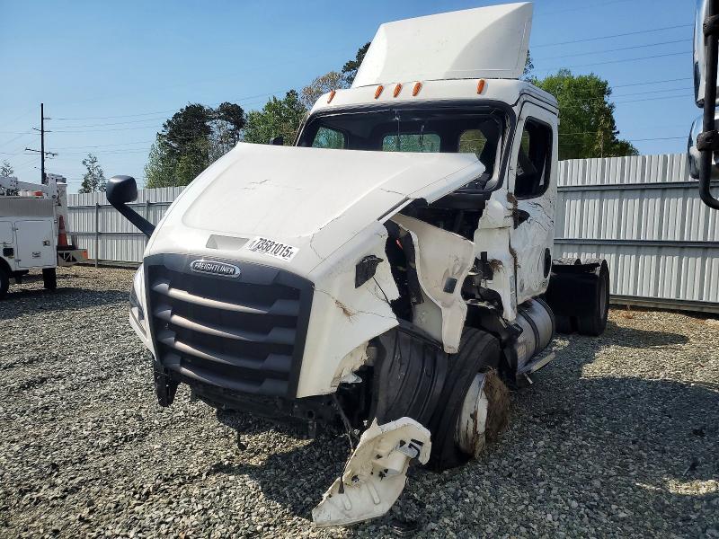 2024 Freightliner All other VIN 3AKBHKDV2RSUU5089 COPART salvage auction — FRONT END, NC - SALVAGE CERTIFICATE OF TITLE, sold $7,600 on 2026-07-09 (photo 2)