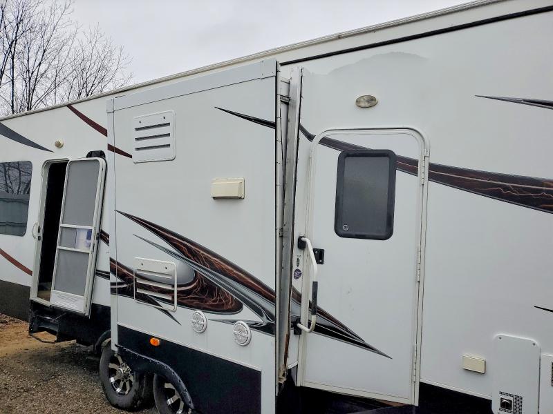 2013 Dutchmen All models VIN 47CFVTU27DC663772 COPART salvage auction — ALL OVER, MI - CERTIFICATE OF TITLE, sold $575 on 2026-07-28 (photo 9)