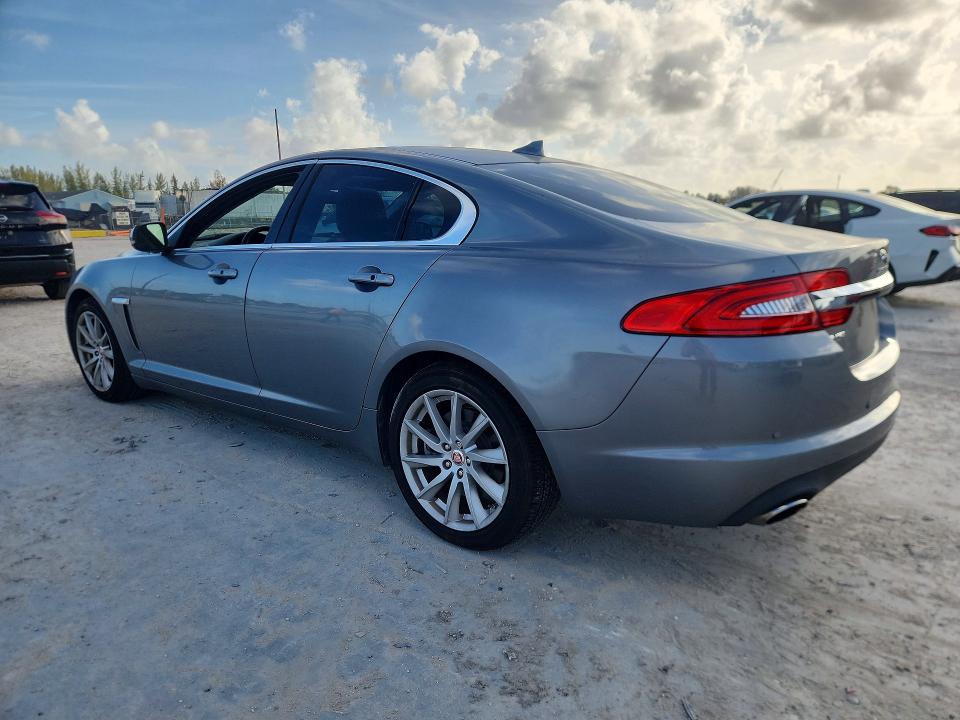 2015 Jaguar Xf VIN SAJWA0FSXFPU50496 COPART salvage auction — MINOR DENT/SCRATCHES, FL - CERTIFICATE OF TITLE (P), sold $1,000 on 2026-07-23 (photo 2)