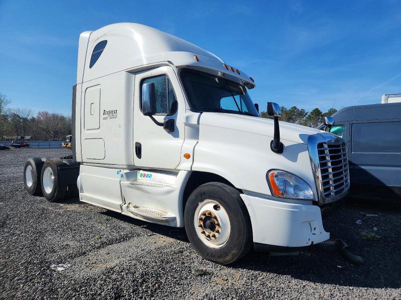 2018 Freigliner All other VIN 1FUJGLDV3JLHJ9889 — COPART salvage auction photo