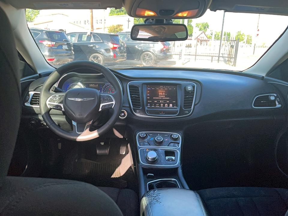 2016 Chrysler 200 VIN 1C3CCCABXGN172625 COPART salvage auction — NORMAL WEAR, Tx - Certificate Of Title (P), sold $3,950 on 2026-07-09 (photo 9)