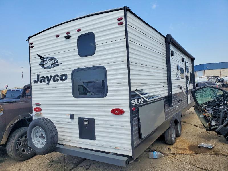 2022 Jayco jay Jay flight VIN 1UJBJ0BP0N17W0673 COPART salvage auction — SIDE, MI - CERT OF TITLE-REBUILT SALVAGE, sold $3,500 on 2026-07-24 (photo 4)