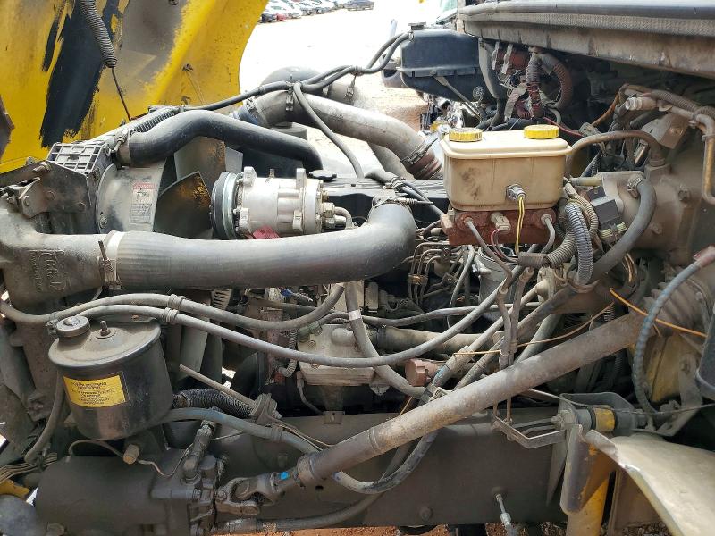 2001 Freigliner All other VIN 1FVABPBW91HH55621 COPART salvage auction — MINOR DENT/SCRATCHES, OK - CERTIFICATE OF TITLE (P), sold $21,000 on 2026-07-28 (photo 7)