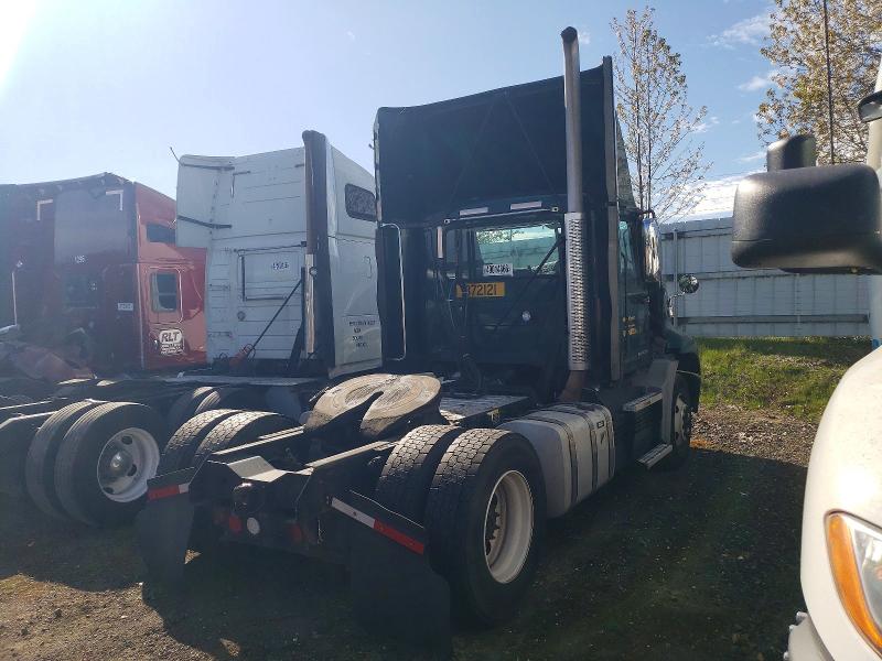 2018 Mack Cxu612 VIN 1M1AW01X5JM010452 COPART salvage auction — MECHANICAL, OK - CERTIFICATE OF TITLE (P), sold $150 on 2026-07-08 (photo 4)