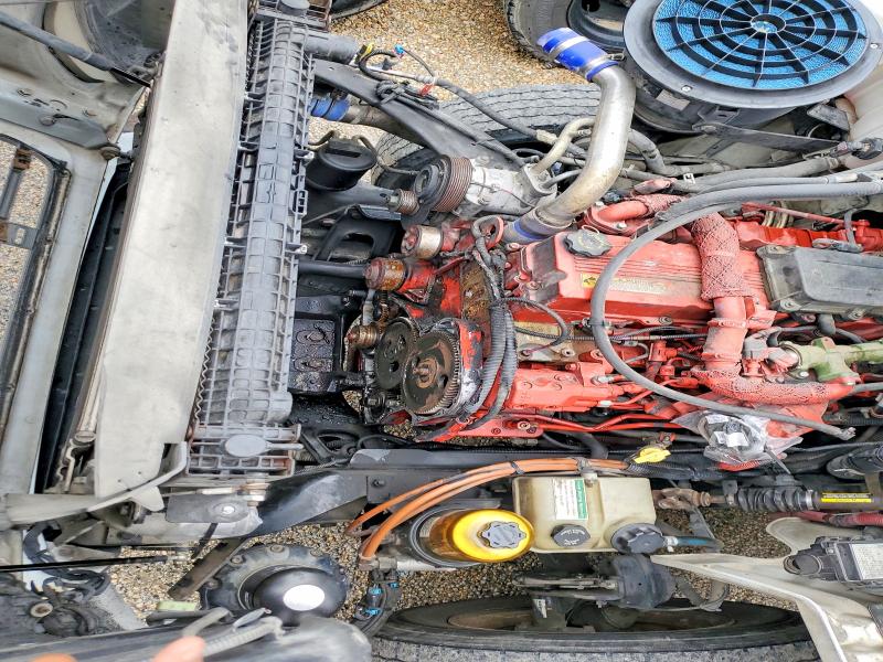 2015 Freightliner All models VIN 1FUBC5CY2FHGK0773 COPART salvage auction — MECHANICAL, CT, sold $4,800 on 2026-08-24 (photo 7)