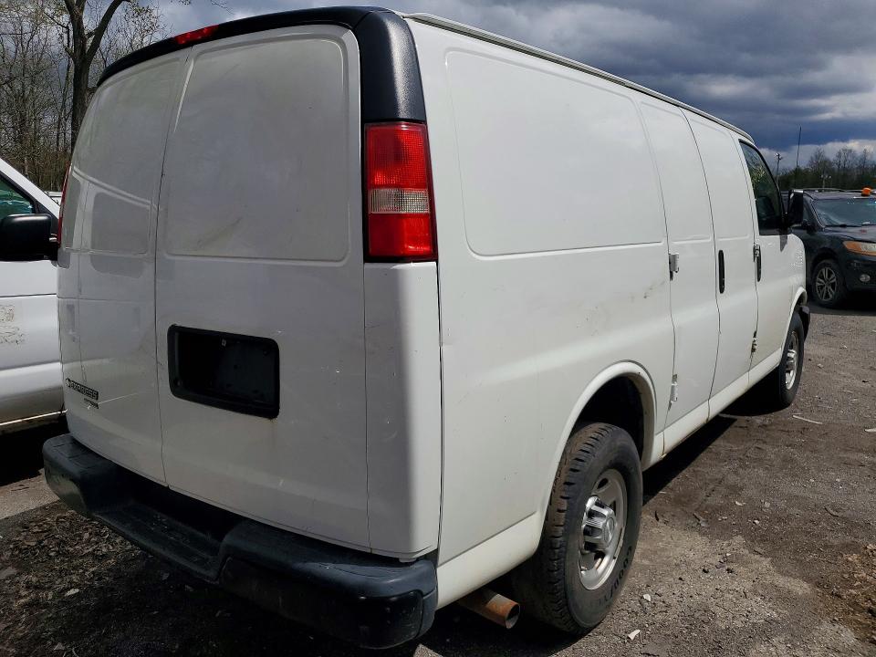 2016 Chev Express VIN 1GCWGAFF5G1215627 COPART salvage auction — MECHANICAL, Ny - Certificate Of Title, sold $4,591 on 2026-07-20 (photo 3)