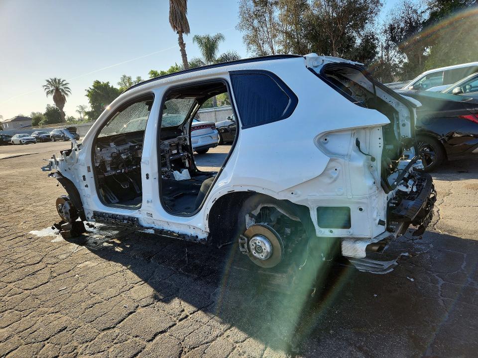 2024 BMW X5 VIN 5UX23EU07R9T10337 COPART salvage auction — STRIPPED, CA - CERTIFICATE OF TITLE, sold $13,600 on 2026-07-07 (photo 2)