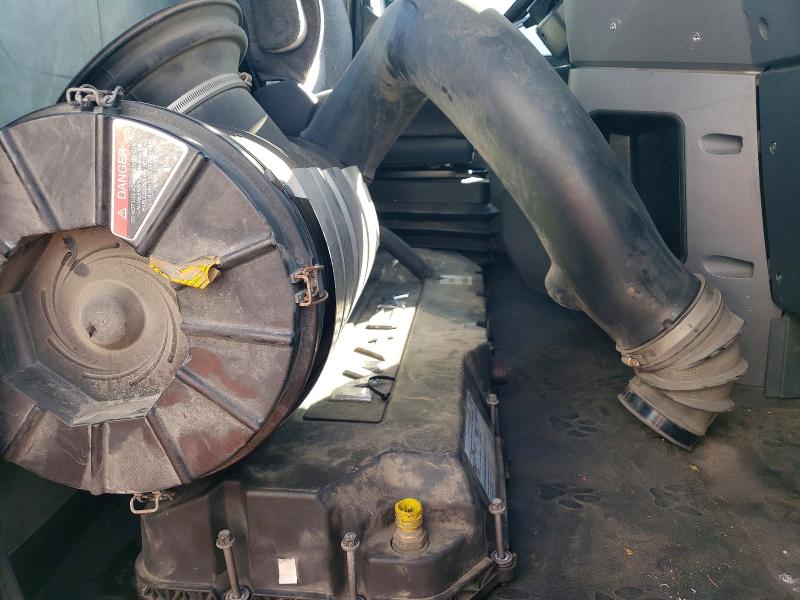 2018 Mack Cxu612 VIN 1M1AW01X5JM010452 COPART salvage auction — MECHANICAL, OK - CERTIFICATE OF TITLE (P), sold $150 on 2026-07-08 (photo 9)