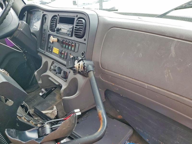 2013 Freightliner All other VIN 1FVACXDT8DHFH7832 COPART salvage auction — ALL OVER, PA - CERTIFICATE OF SALVAGE, sold $3,150 on 2026-07-13 (photo 5)