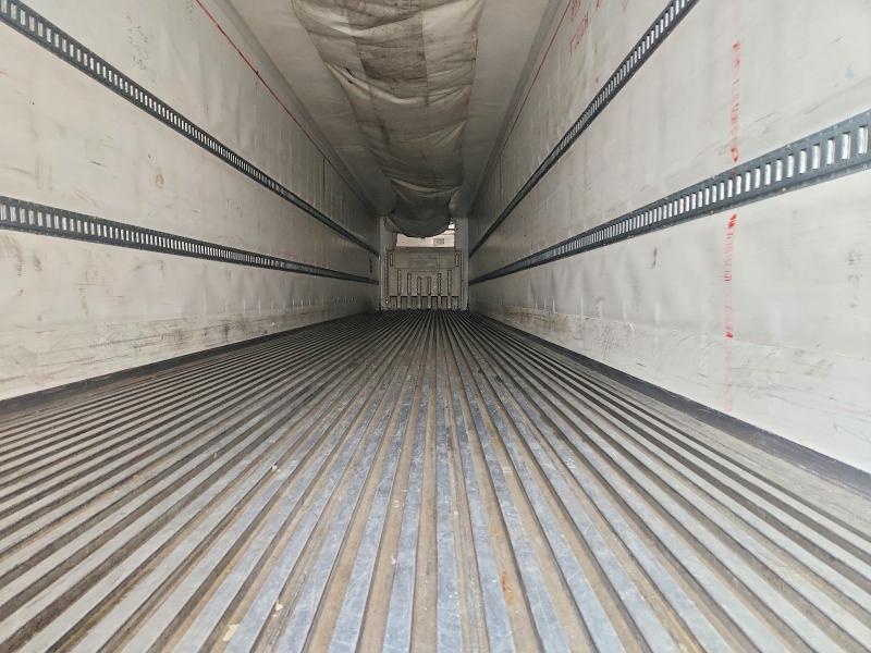 2013 Wabash Rfalhsa VIN 1JJV532B2DL765875 COPART salvage auction — MINOR DENT/SCRATCHES, IN - CERT OF TITLE - REBUILT VEHICL, sold $2,450 on 2026-07-22 (photo 6)