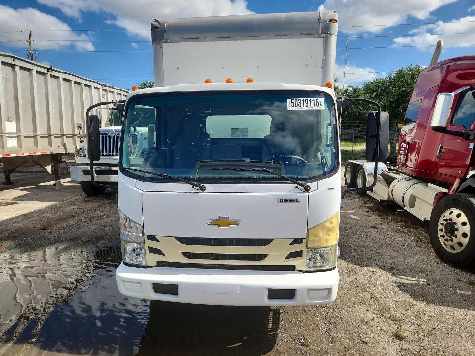 2020 Chev C/k4500 VIN JALCDW164L7010824 COPART salvage auction — MINOR DENT/SCRATCHES, CT, sold $10,600 on 2026-07-28 (photo 5)
