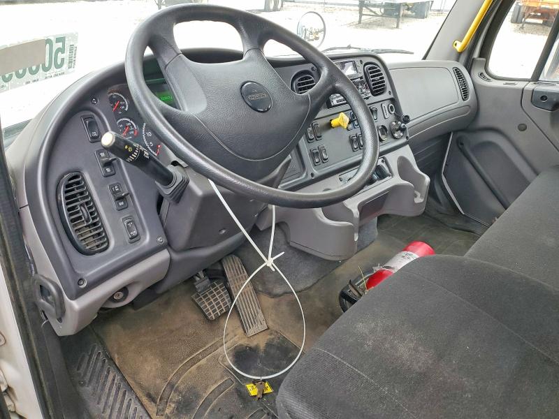 2020 Freightliner All other VIN 3ALHCYD25LDLT7784 COPART salvage auction — MECHANICAL, WI - CERTIFICATE OF TITLE, sold $14,700 on 2026-07-29 (photo 8)